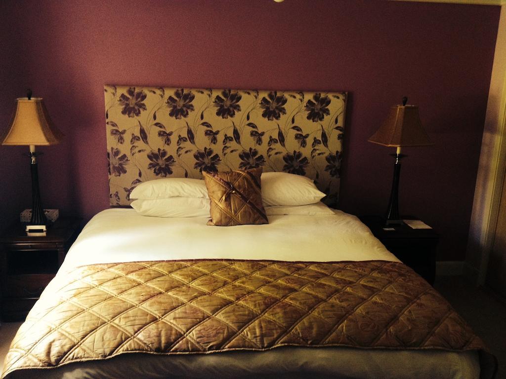 Mansion House Hotel Elgin Kamer foto