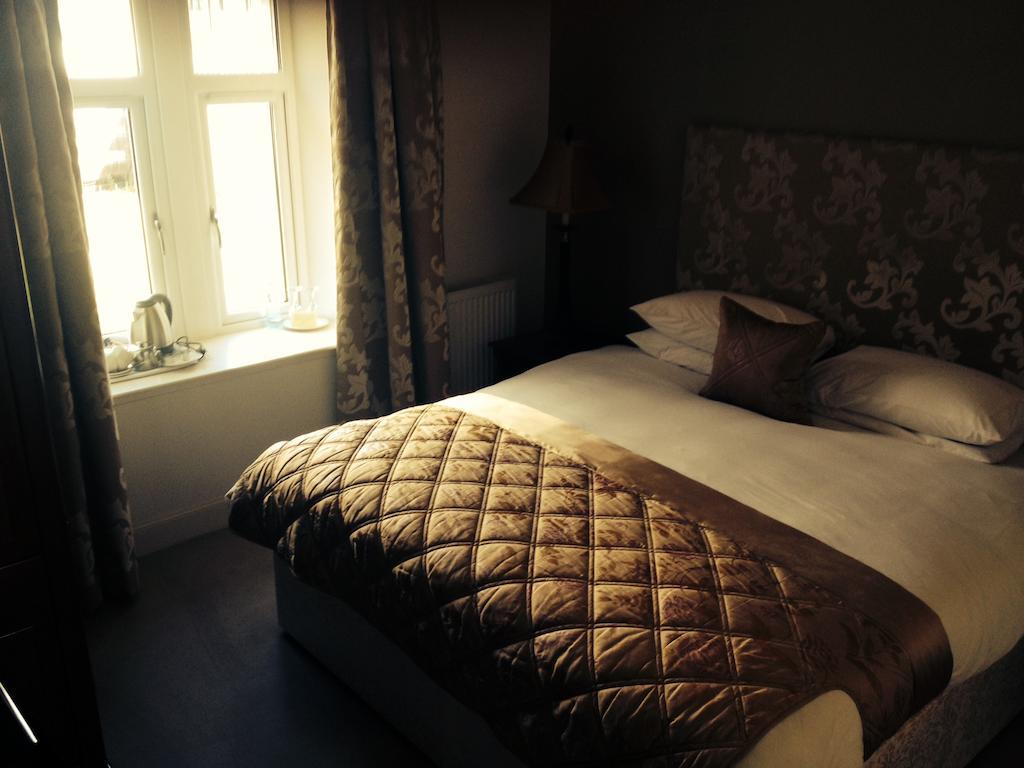 Mansion House Hotel Elgin Kamer foto