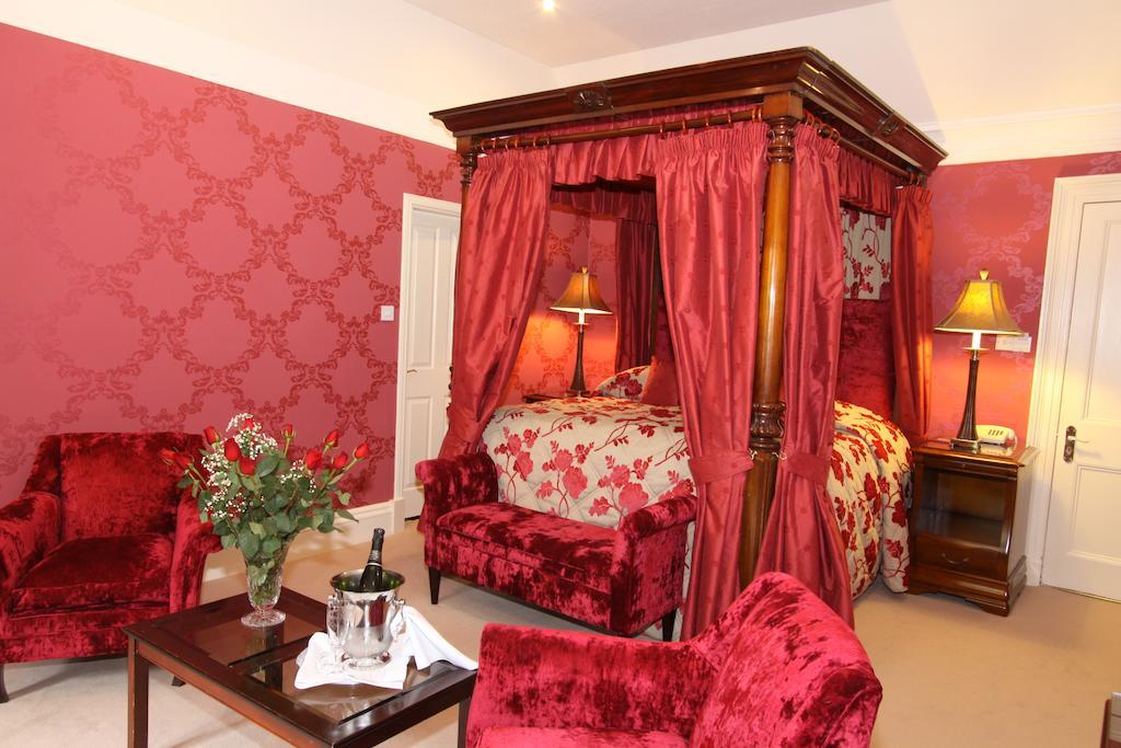 Mansion House Hotel Elgin Kamer foto