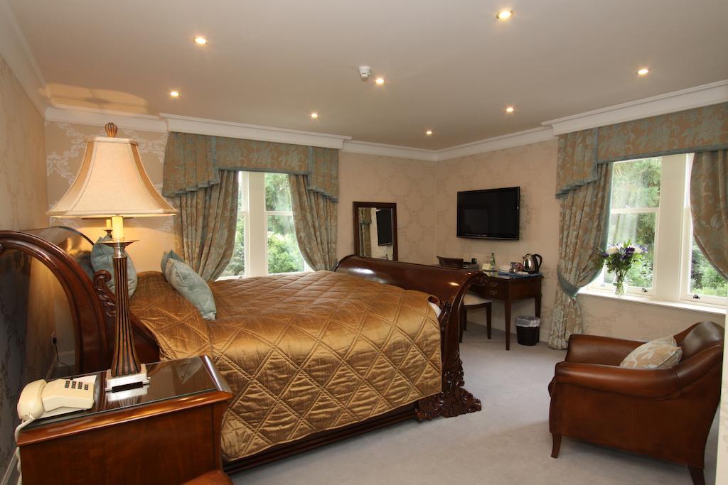 Mansion House Hotel Elgin Kamer foto