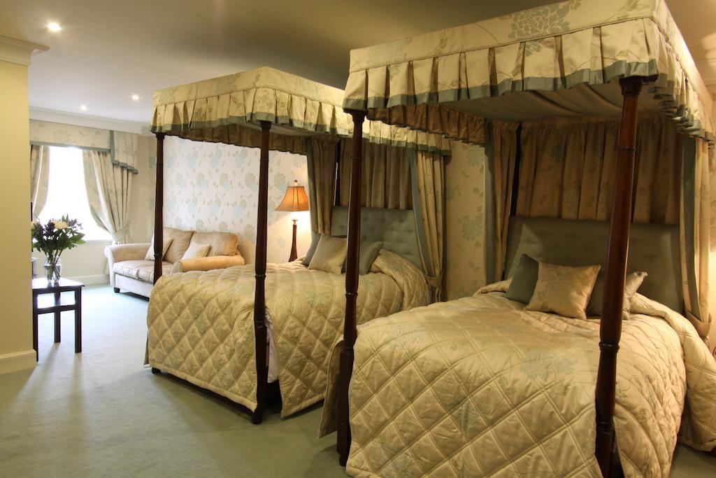 Mansion House Hotel Elgin Kamer foto