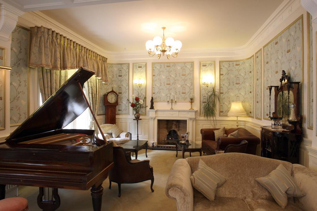 Mansion House Hotel Elgin Buitenkant foto